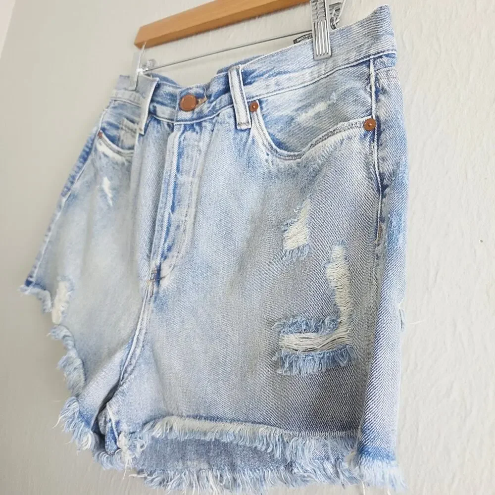 Blank NYC The Barrow Distressed High Waisted Cut Off Denim Shorts Blue Wash 32
